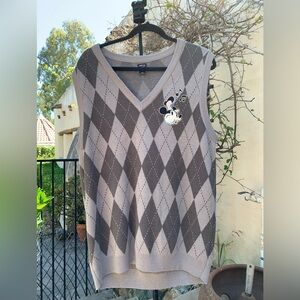 Argyle MICKEY EMBROIDERED OUR/(her)universe Sweater size medium🤩